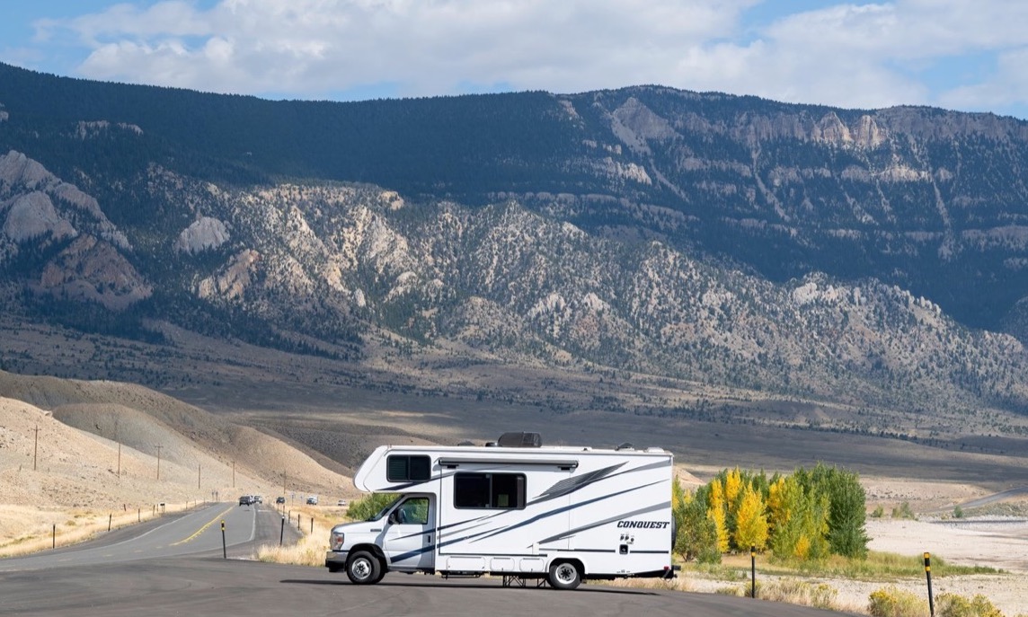 The Best RV Routes and Stops in Wyoming